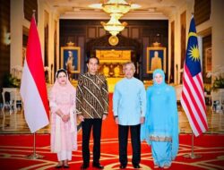 Saat Presiden Jokowi dan PM Anwar Sambangi Pasar Chow Kit