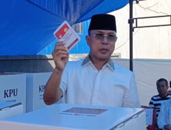 ASR Nyoblos di TPS Dekat Pasar Andonohu, Jadi Perhatian Publik