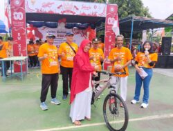 Jalan Sehat Warga Sendangmulyo Meriahkan HUT Ke-80, Kombes Pol Agus Yulianto Tekankan Persatuan dan Kesatuan