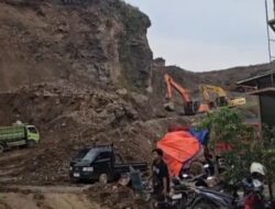 Saling Lempar Soal Izin Galian C Kalipancur, Longsor Menelan Armada Tambang 